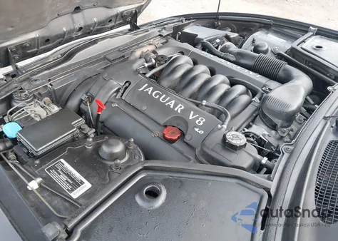 1999 Jaguar Xk8 z USA, uszkodzony, nr VIN SAJGX2043XC039751